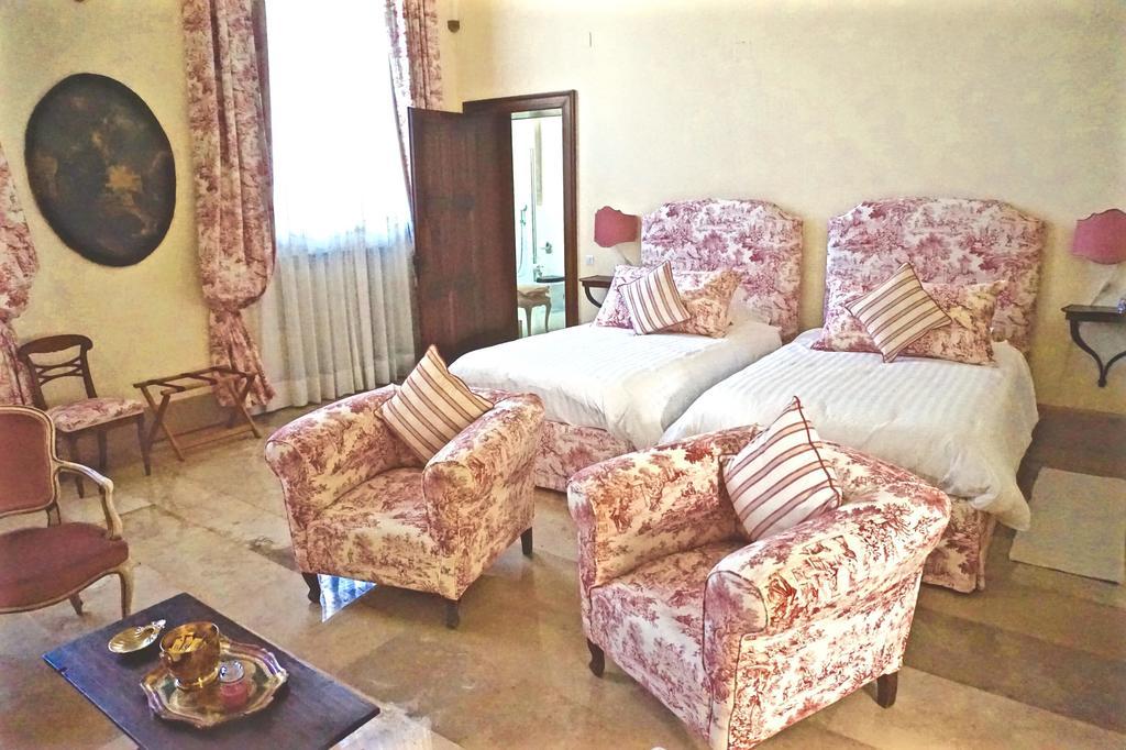Deluxe Double or Twin Room,216156938:JPEG