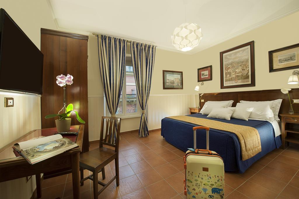Standard Double Room,1238122528:JPEG