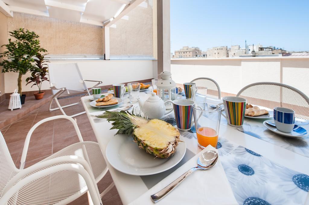 Apartment Terrace,154256254:JPEG