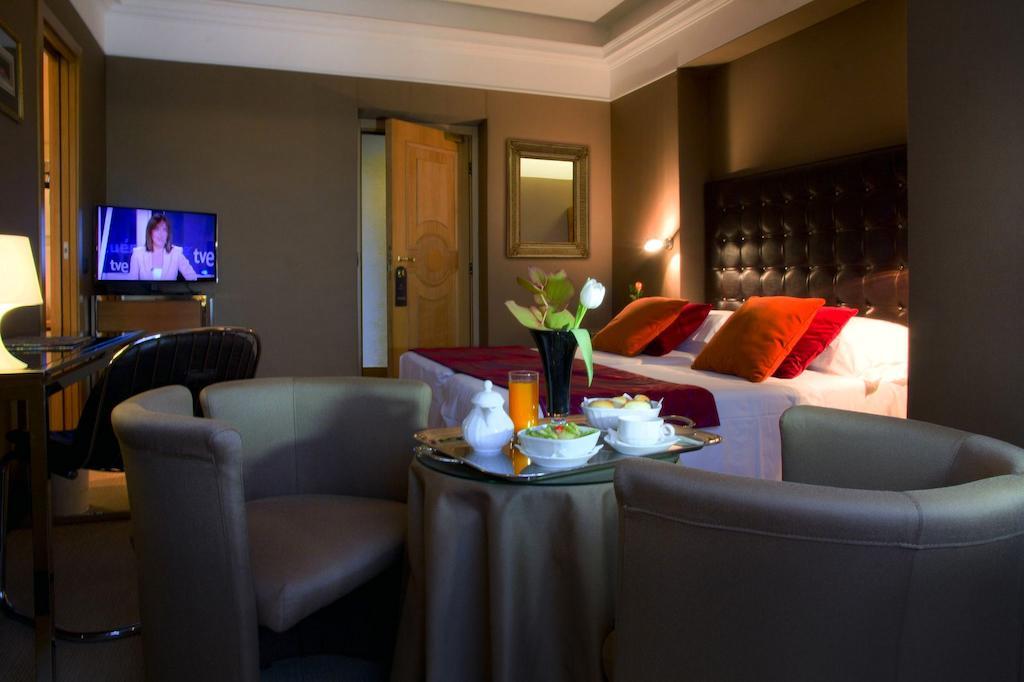 Superior Deluxe Double or Twin Room,250867641:JPEG