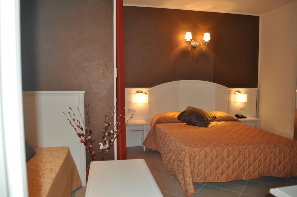 Standard Triple Room,396184005:JPEG