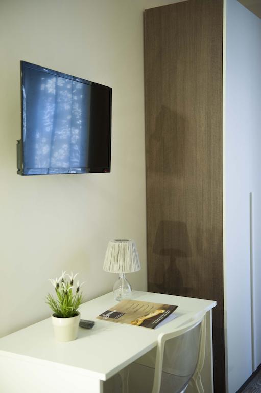 Double Room,463821882:JPEG
