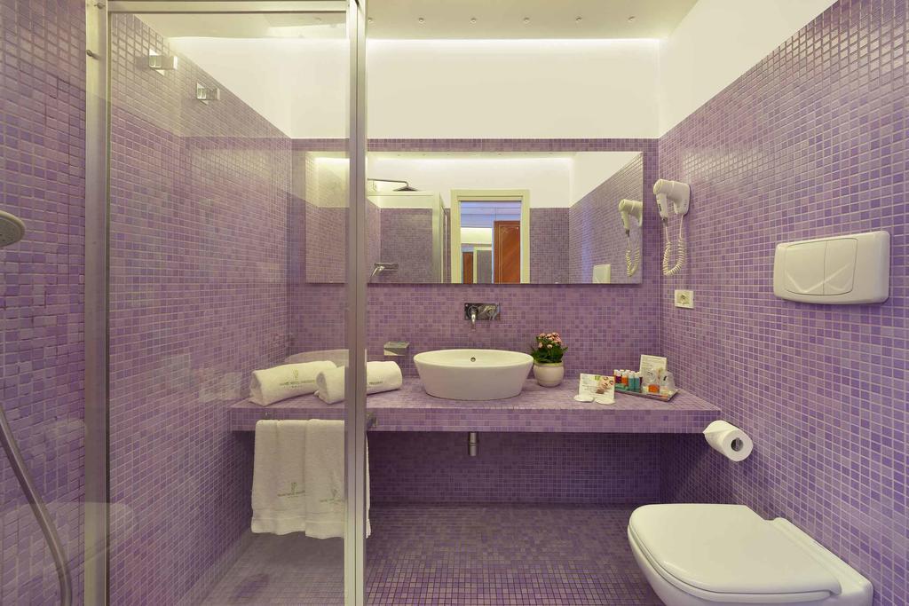 Deluxe Double or Twin Room Sea View,239530097:JPEG