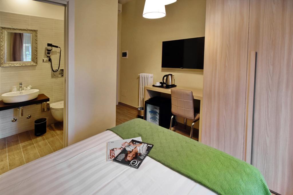 Single Room,239815837:JPEG