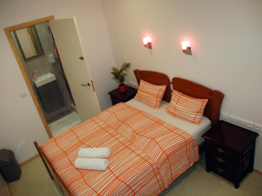 Double Room Bathroom