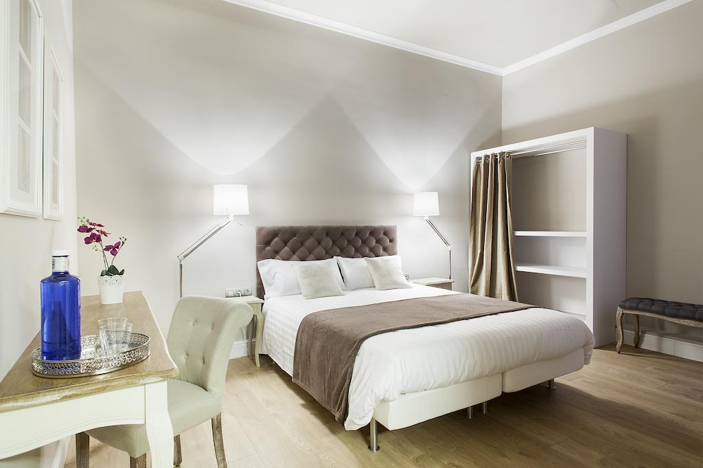 Standard Double Room,244111973:JPEG