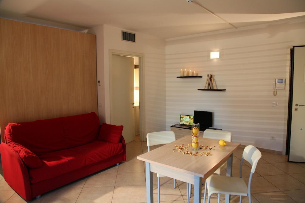 One-Bedroom Apartment Balcony,245314765:JPEG