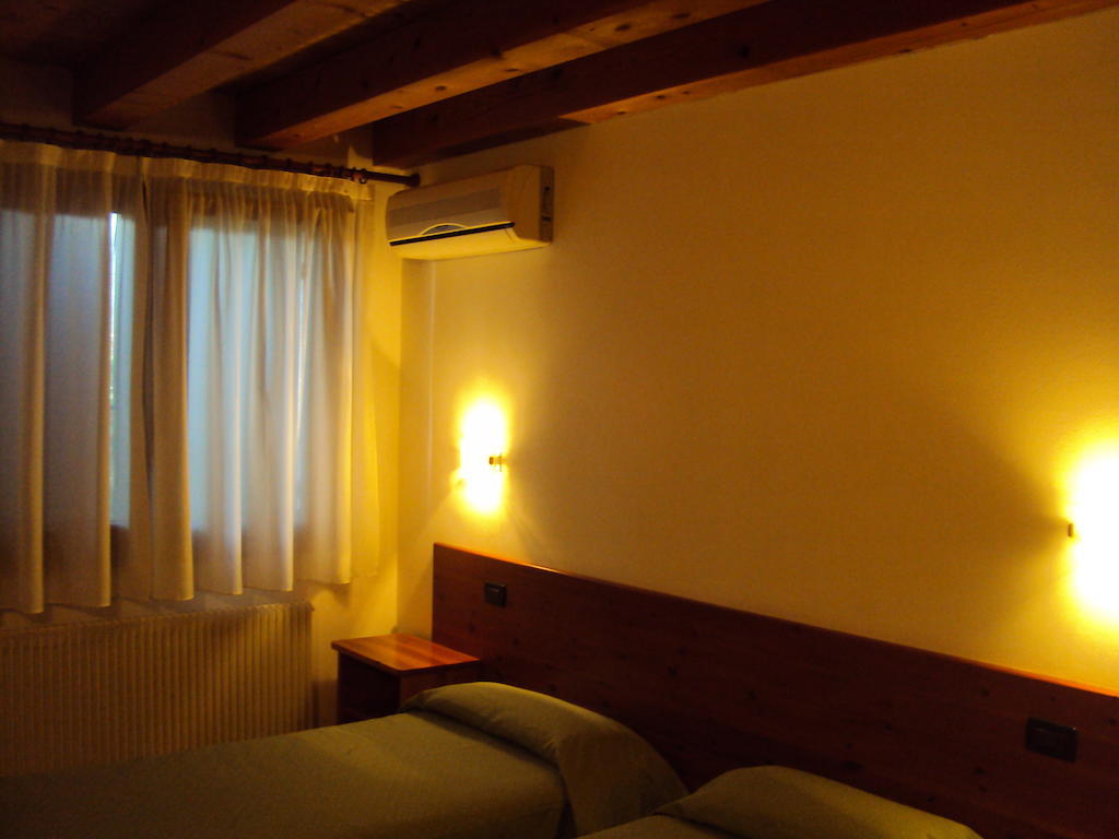 Single Room Private Bathroom,154379824:JPEG