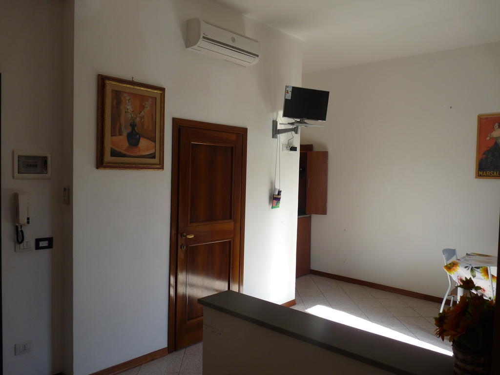 One-Bedroom Apartment,247152221:JPEG