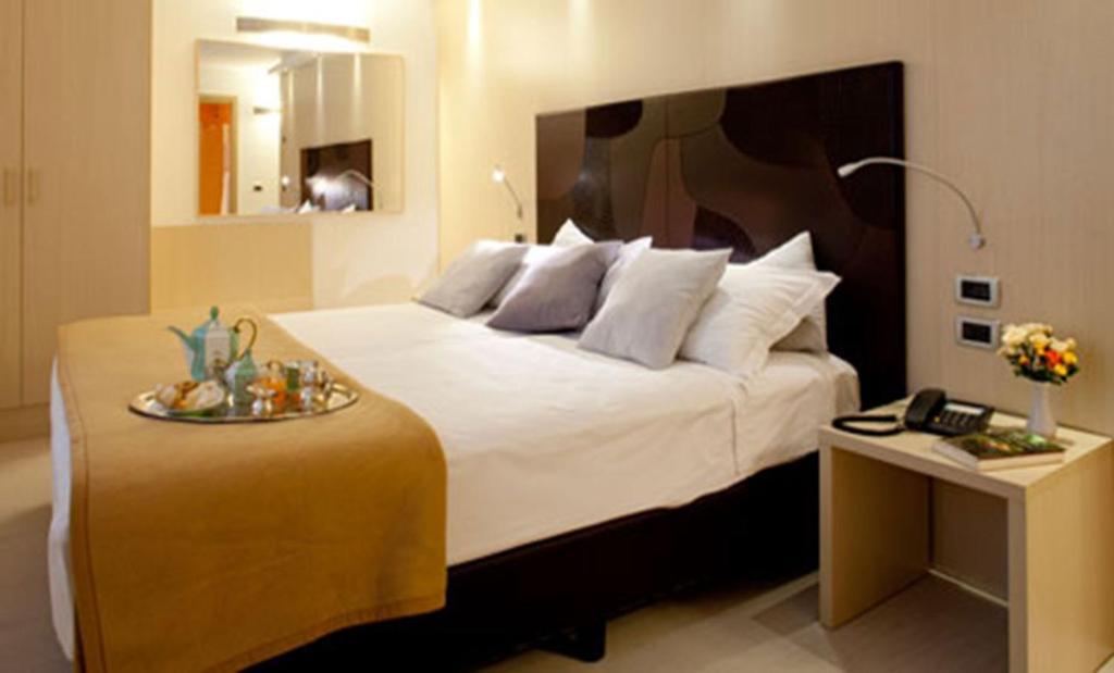 Classic Double Room,52756645:JPEG