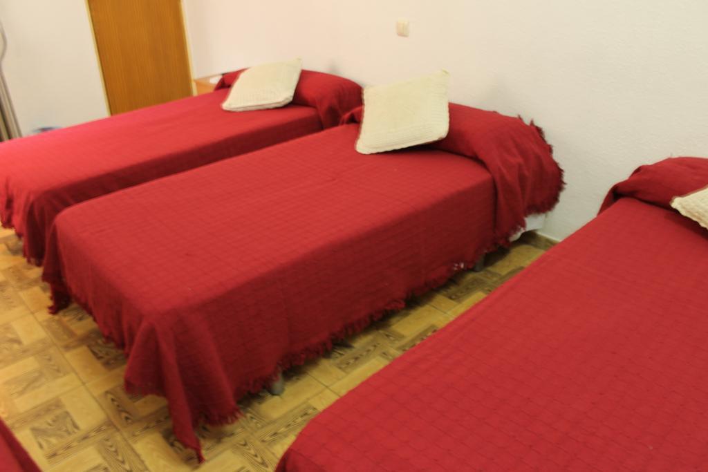 Triple Room,249746753:JPEG