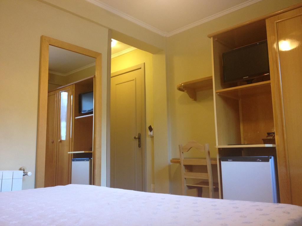 Quarto Duplo com Cama de Casal