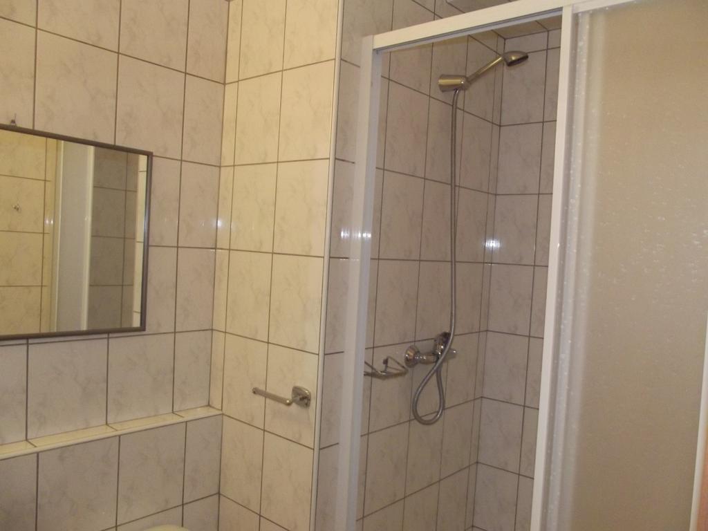 Twin Room Private Bathroom,250214045:JPEG