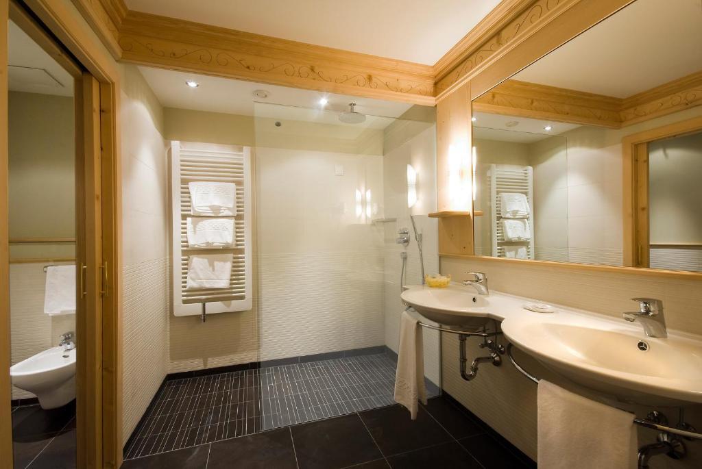 Junior Suite,1686437677:JPEG