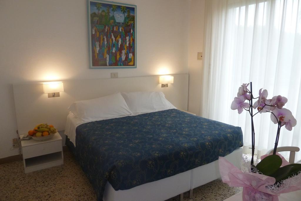Double or Twin Room,255278337:JPEG