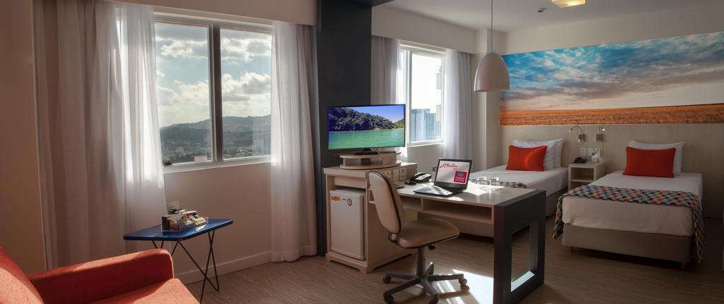 Quarto Superior com 2 Camas de Solteiro