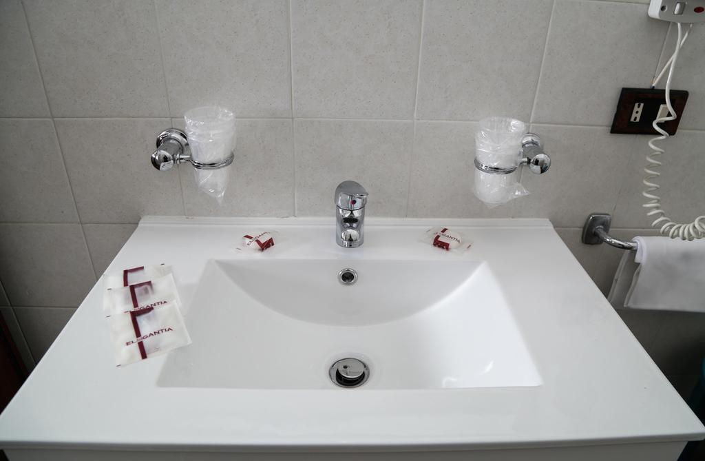 Small Double Room,1382221664:JPEG