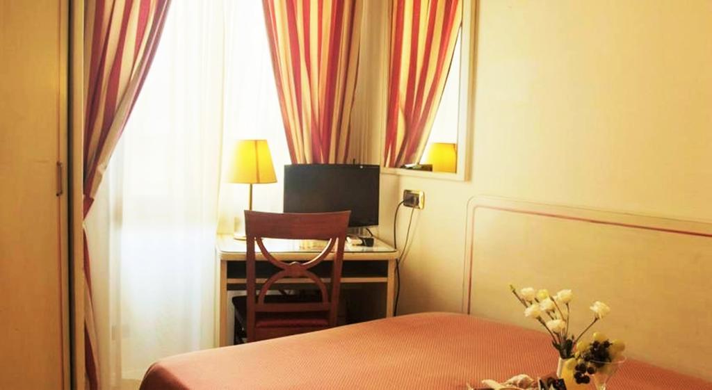 Economy Double Room,738958816:JPEG