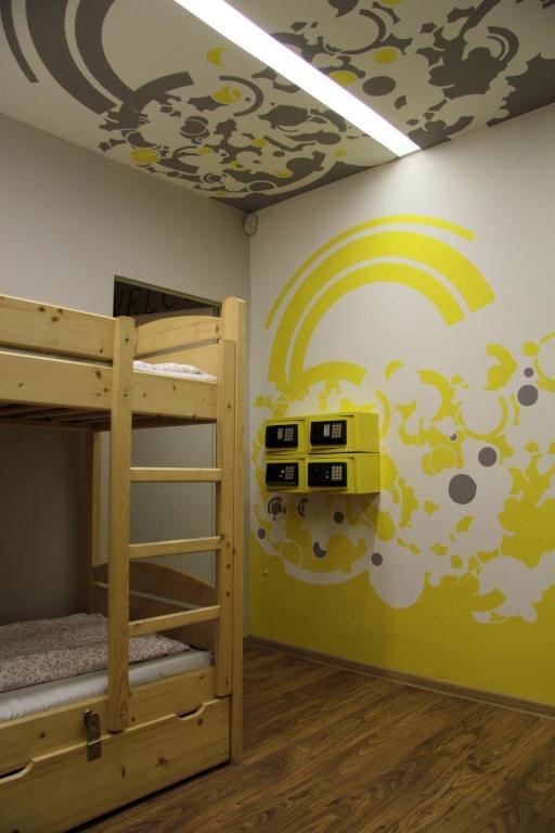 Bunk Bed in 4-Bed Mixed Dormitory Room  (Age restriction above 18 years old),1652763657:JPEG