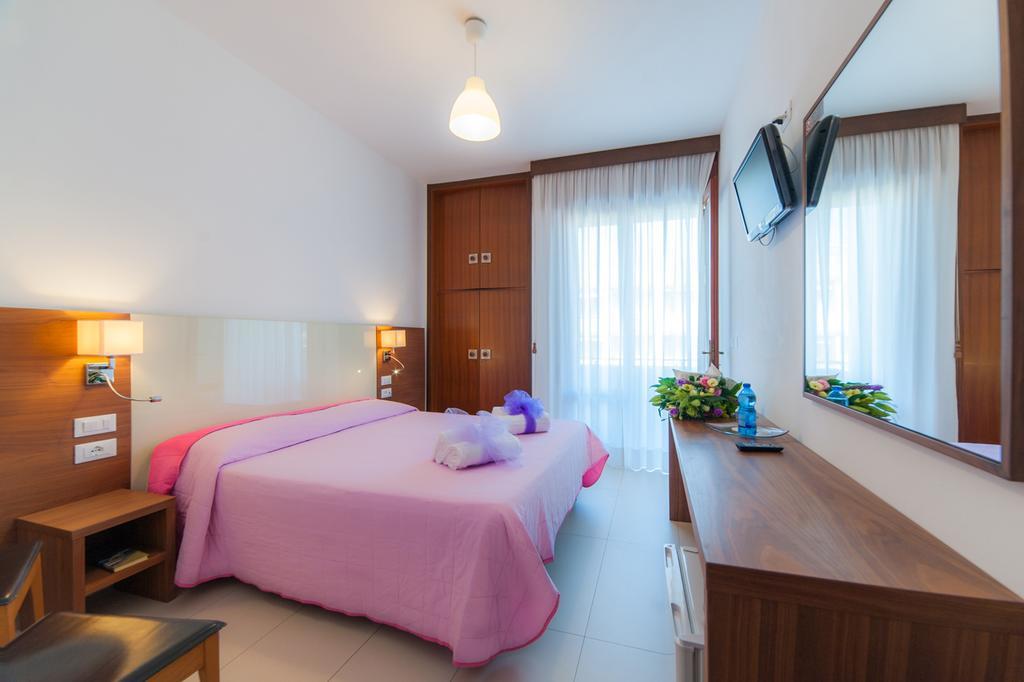 Double or Twin Room Balcony