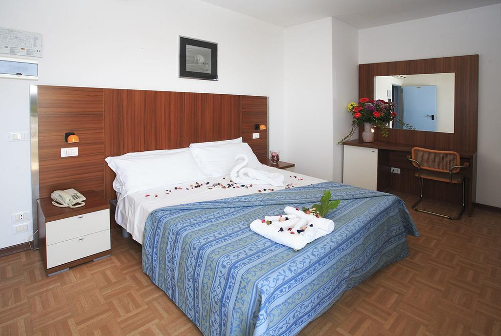Triple Room Balcony