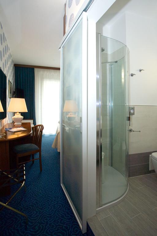 Superior Double or Twin Room Sea View,318470081:JPEG