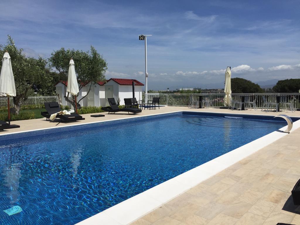 Studio Terrace,1099794288:JPEG