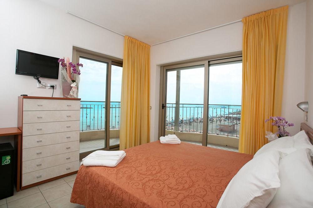 Double Room Balcony,129355230:JPEG