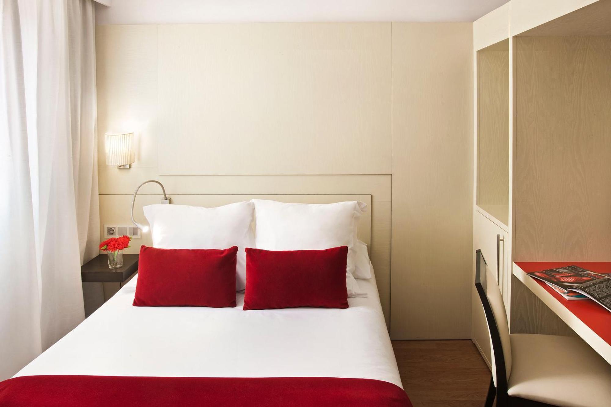Small Double Room (2 Adults),1432054294:JPEG