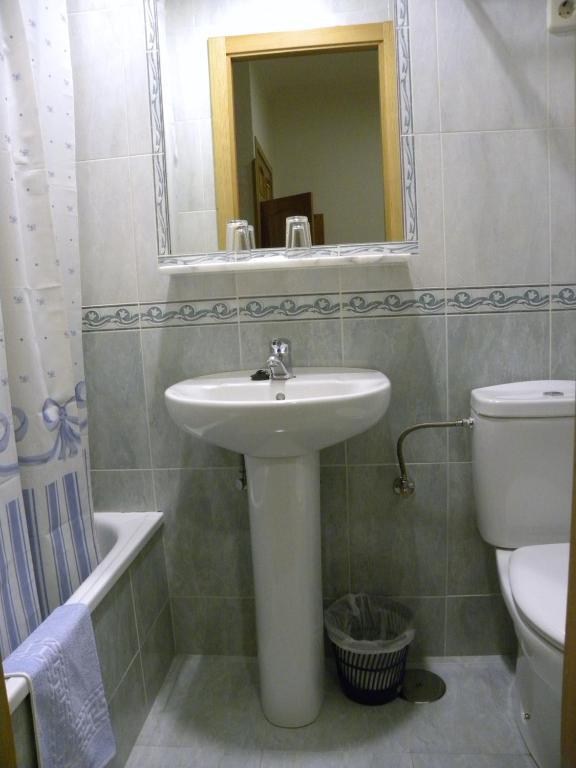 Triple Room,641481468:JPEG