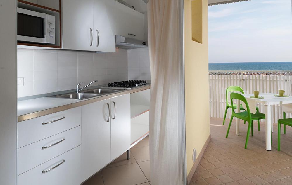 Two-Bedroom Apartment Sea View