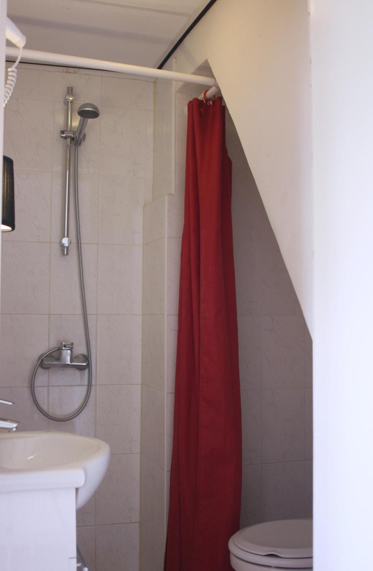Double Room Private Bathroom,31503611:JPEG