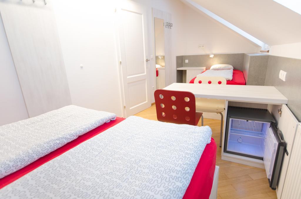 Triple Room Attic,317989877:JPEG