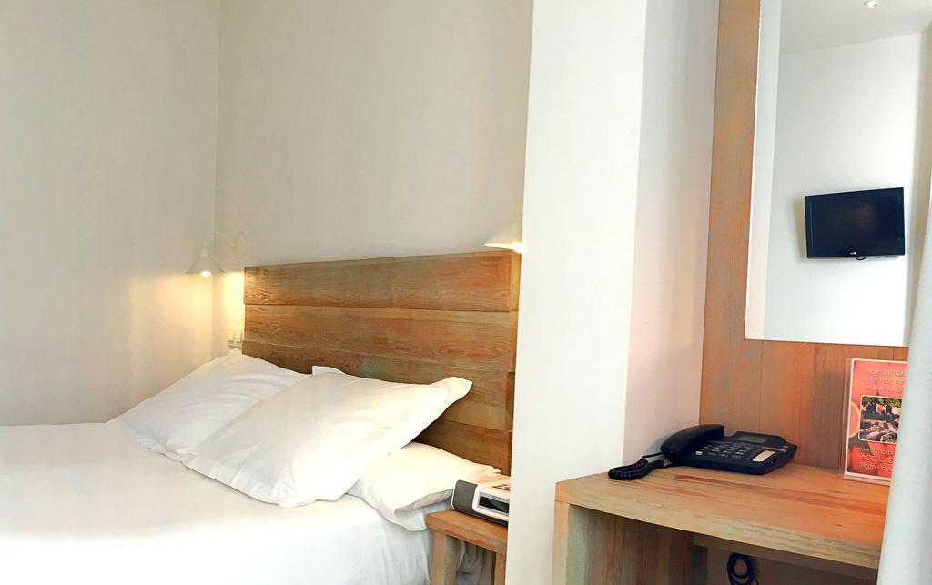 Double Room with Patio,700675258:JPEG