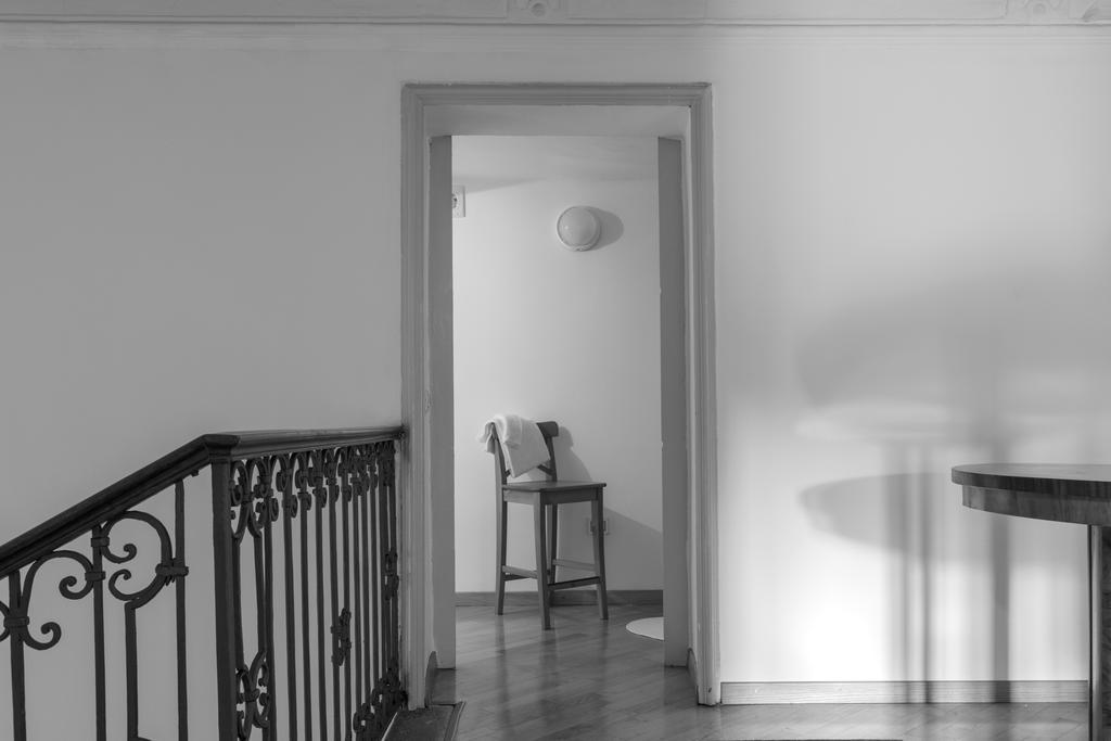 Double Room,1364821361:JPEG