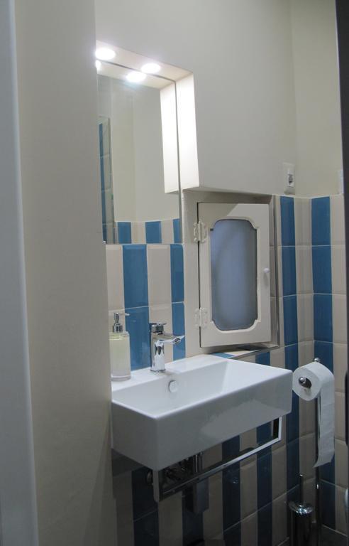 Double Room Private External Bathroom,324563590:JPEG