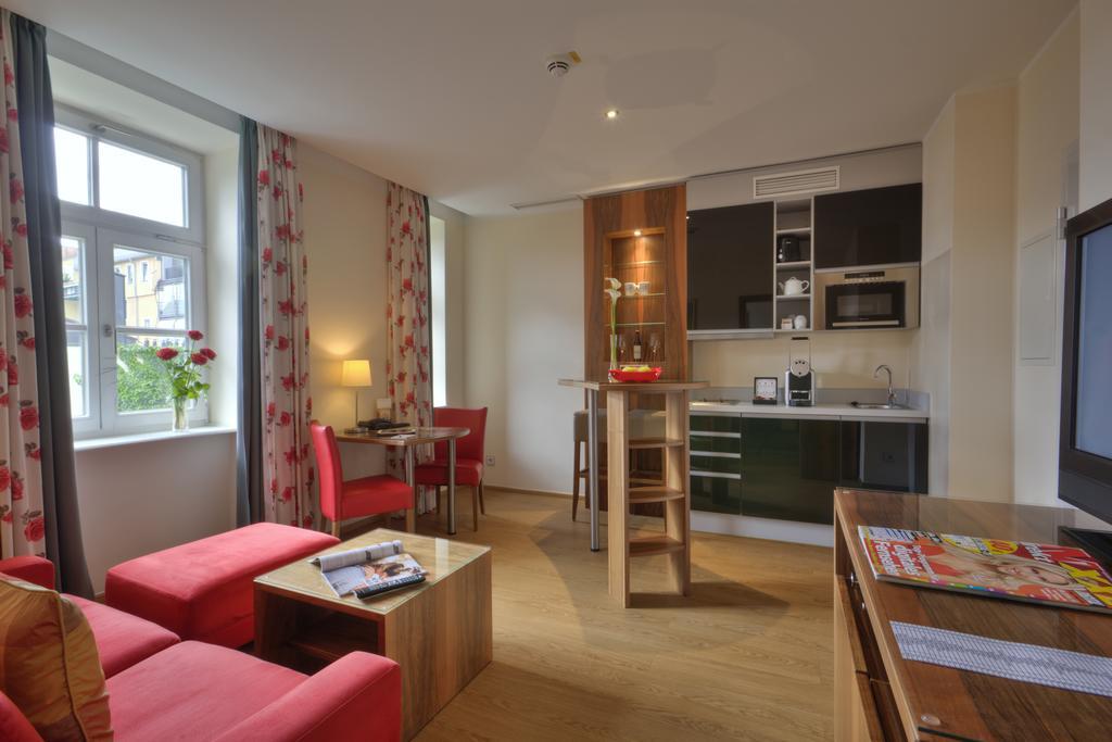 Junior Suite (2 Adults),537330378:JPEG