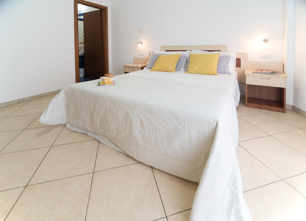One-Bedroom Apartment Beach Access