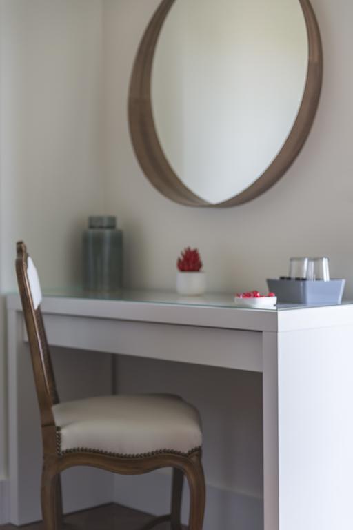 Habitación Doble con baño compartido, balcón y vistas a la ciudad - 1 o 2 camas