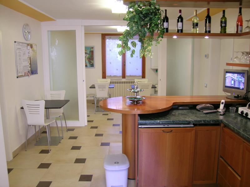 Two-Bedroom Suite,330293503:JPEG