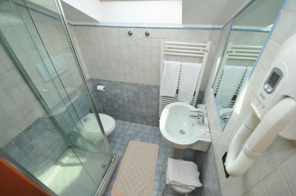 Superior Double or Twin Room Canal View,34286143:JPEG