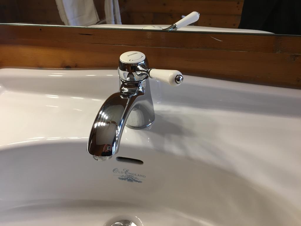 Camera Singola Standard con Bagno in Comune
