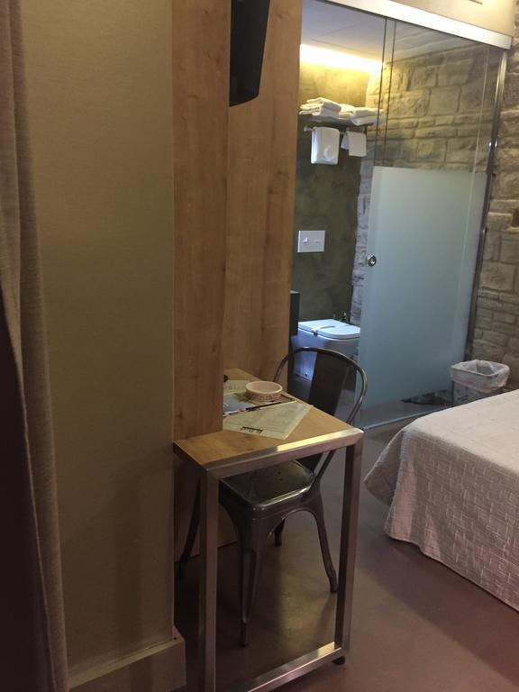 Single Room,1580349719:JPEG