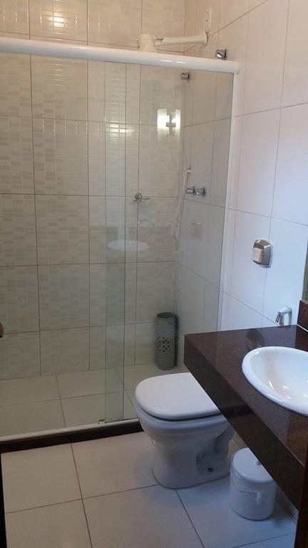 Quarto com Cama de Casal ou 2 de Solteiro