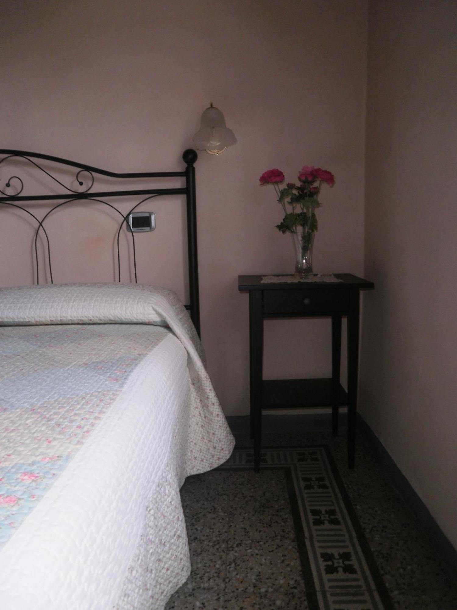 Family Room (4 Adults),362069140:JPEG