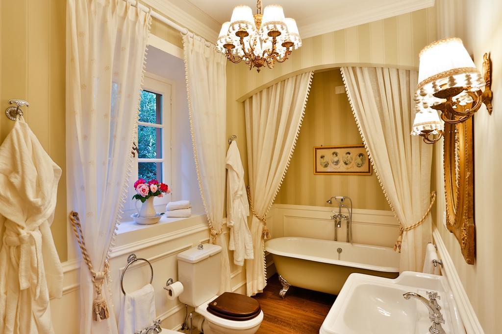 Double Room,136621677:JPEG