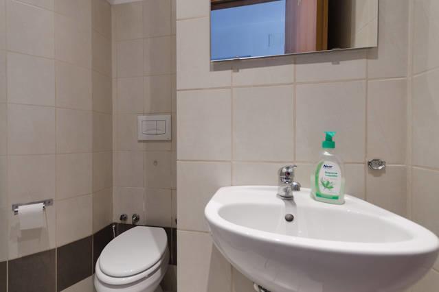 Single Room,364510717:JPEG