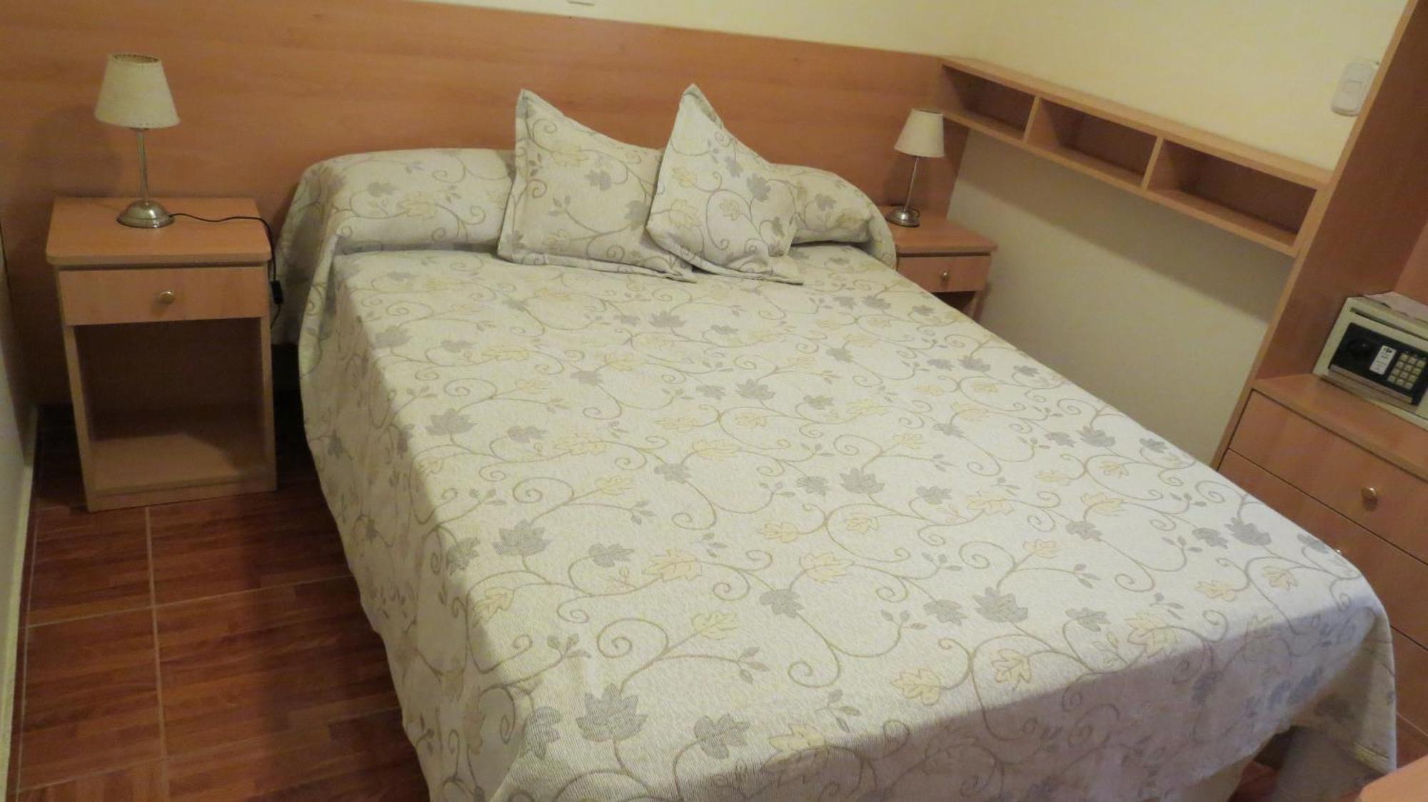 Double or Twin Room,243995289:JPEG
