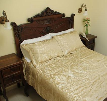 Deluxe Family Room,37351822:JPEG