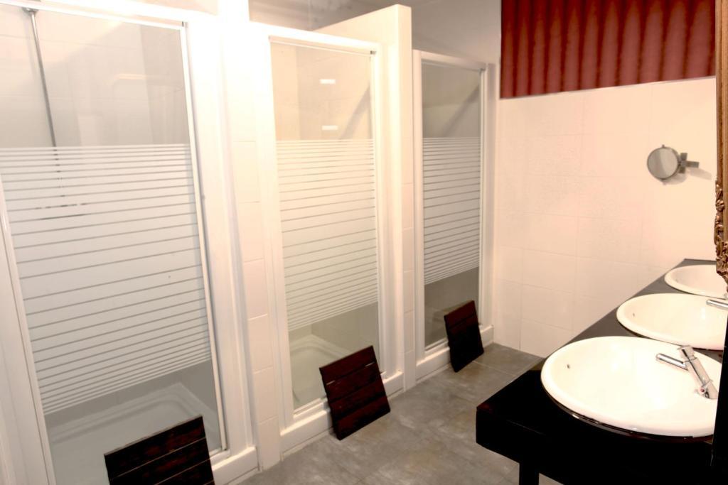 Posto Letto in Dormitorio Misto con 6 Letti